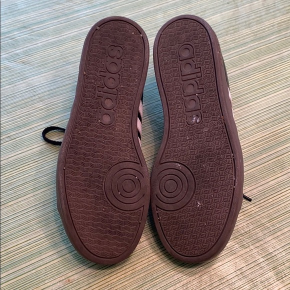 Adidas shoes size 7 in great condition - Picture 3 of 5